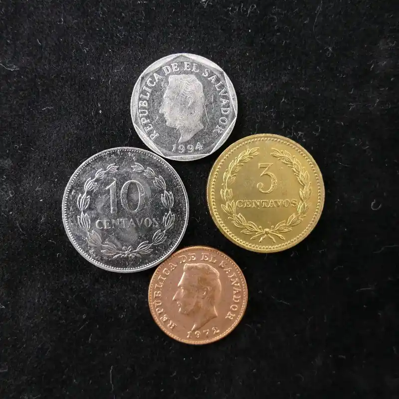 Salvador 4 monnaies de collection. Acheter Direct