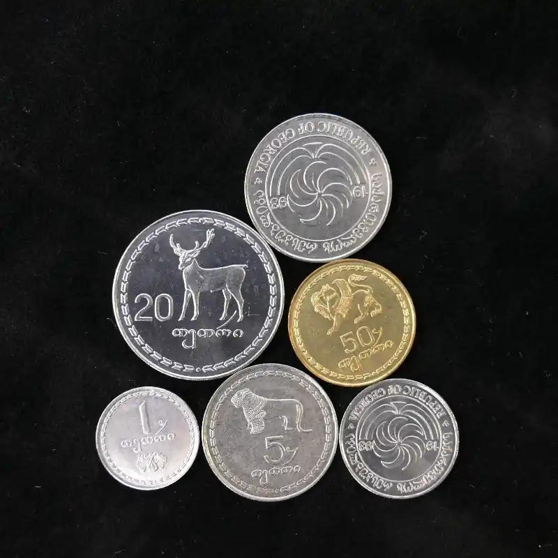 Artisanat Géorgie 6 monnaies de collection.