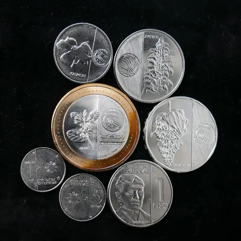 Philippines 7 monnaies de collection. Original
