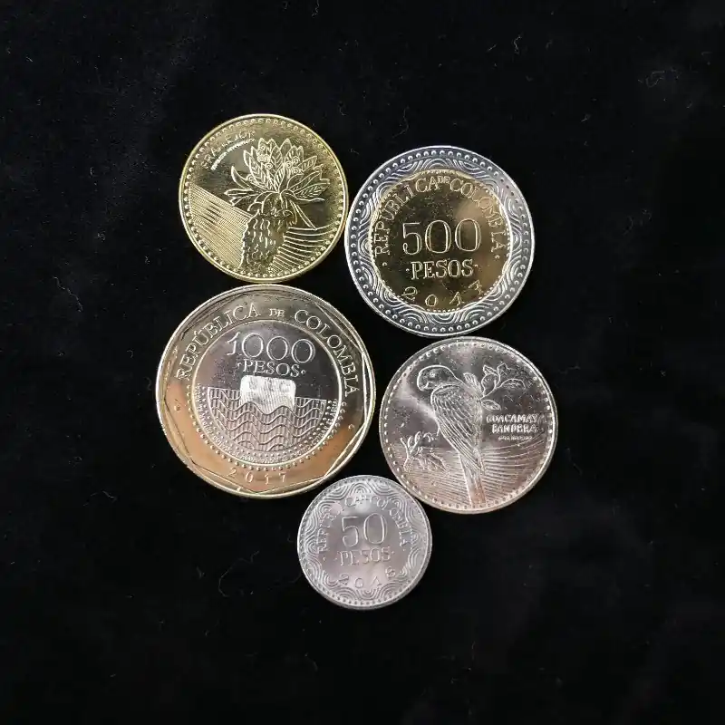Colombie 5 monnaies de collection. Soldes