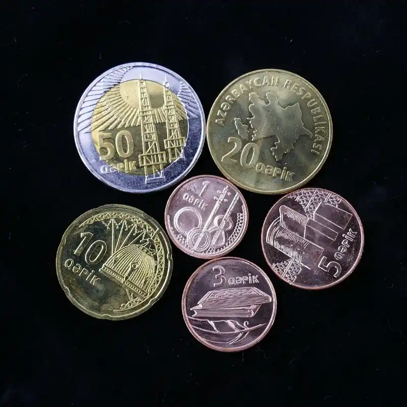 Satisfait Ou Remboursé Azerbaïdjan 6 monnaies de collection.