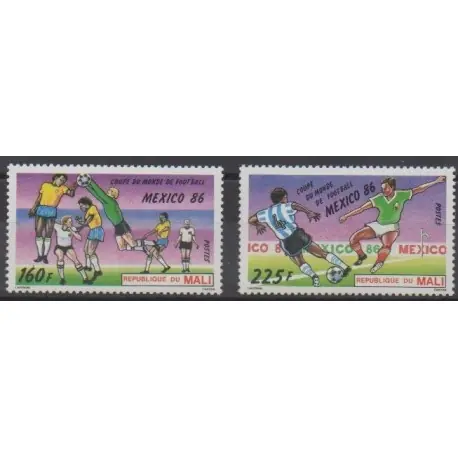 Mali - 1986 - No 532/533 - Coupe du monde de football Livraison Mondiale